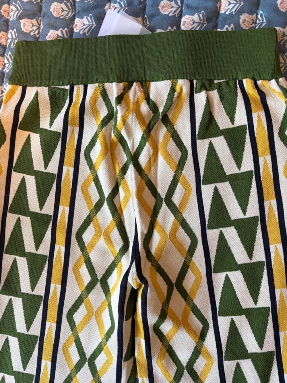 MISA Los Angeles Rialta Knit Set Limoncello Pants + Cardigan Medium Matching Set - Picture 9 of 12